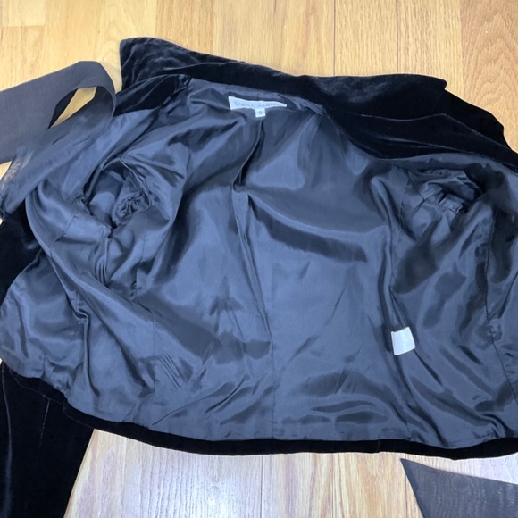 Sara Campbell Velvet Jacket Black Bow Front (8) - Picture 5 of 7